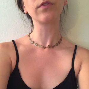 CLOSET CLOSING Choker necklace